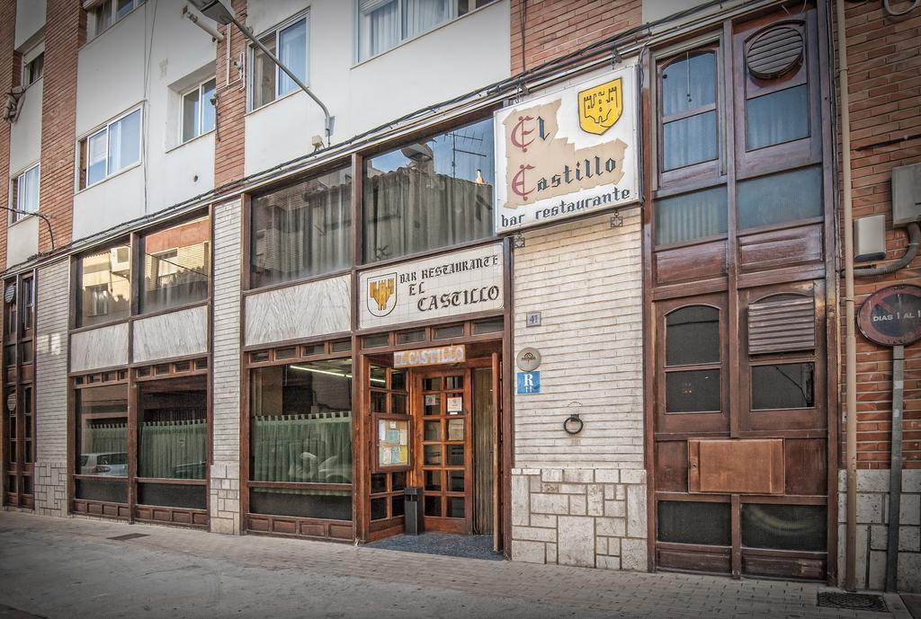 Hostal Restaurante El Castillo Alcorisa Exterior foto